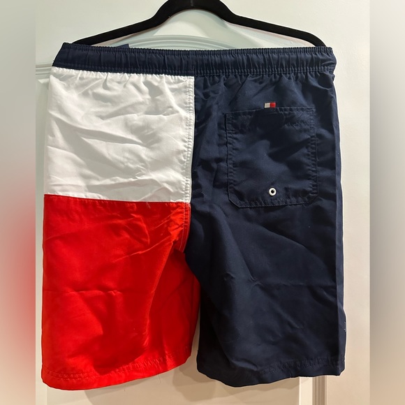 NWT Tommy Hilfiger big kids flag board shorts - Picture 2 of 3